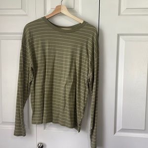 Basic Longsleeve Tee